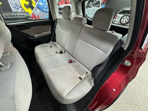 Used 2014 Subaru Forester 2.5i image 14