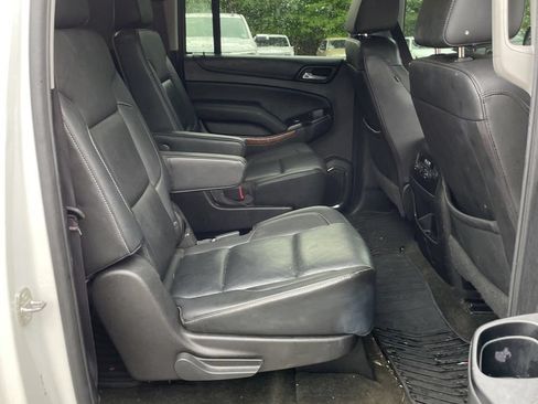 Used 2017 Chevrolet Suburban Premier AWD/4WD image 15