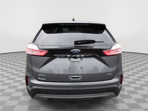 Used 2024 Ford Edge SEL image 4