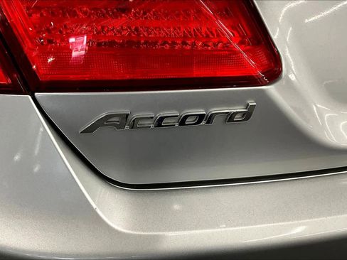 Used 2013 Honda Accord LX image 9