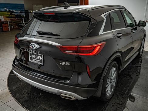 Used 2023 INFINITI QX50 Luxe AWD/4WD image 16
