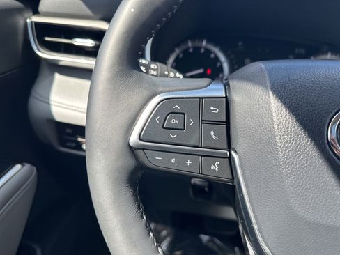Used 2021 Toyota Highlander Limited FWD image 58