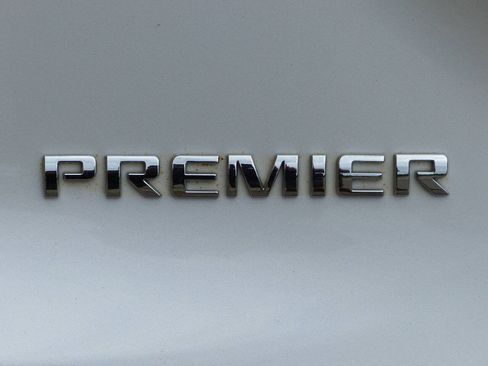 Used 2020 Chevrolet Blazer Premier w/ LPO, Floor Liner Package AWD/4WD image 14