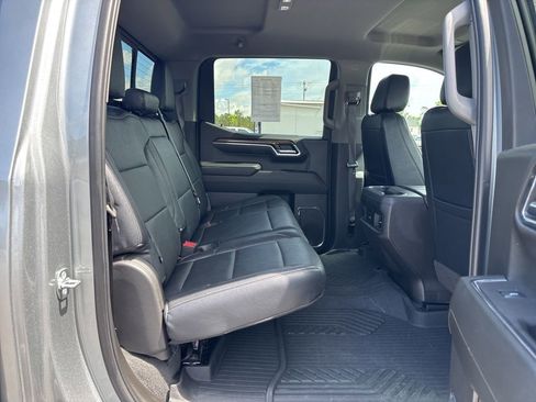 Used 2025 Chevrolet Silverado 1500 LT Trail Boss w/ Convenience Package II AWD/4WD image 39