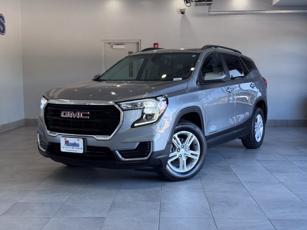 Certified 2024 GMC Terrain SLE w/ Driver Convenience Package AWD/4WD image 2