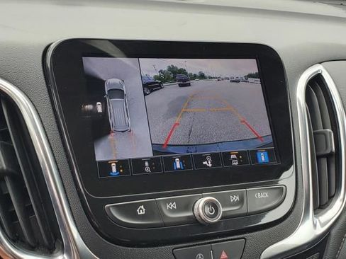 Used 2022 Chevrolet Equinox Premier image 23