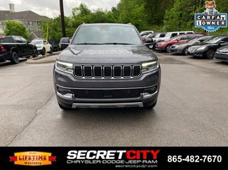 Used 2023 Jeep Wagoneer L Series III w/ Premium Group I AWD/4WD video 2