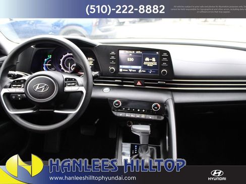 Used 2023 Hyundai Elantra Blue image 16