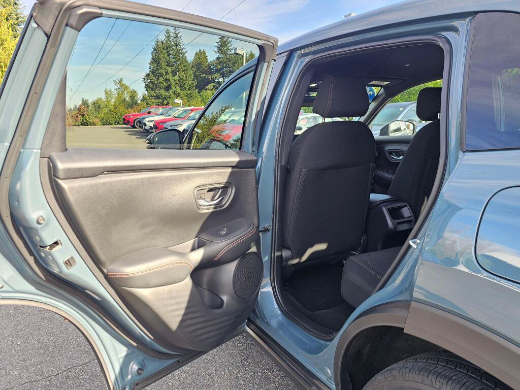 Certified 2025 Honda HR-V Sport image 17