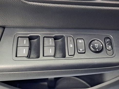 Certified 2025 Honda CR-V LX image 19