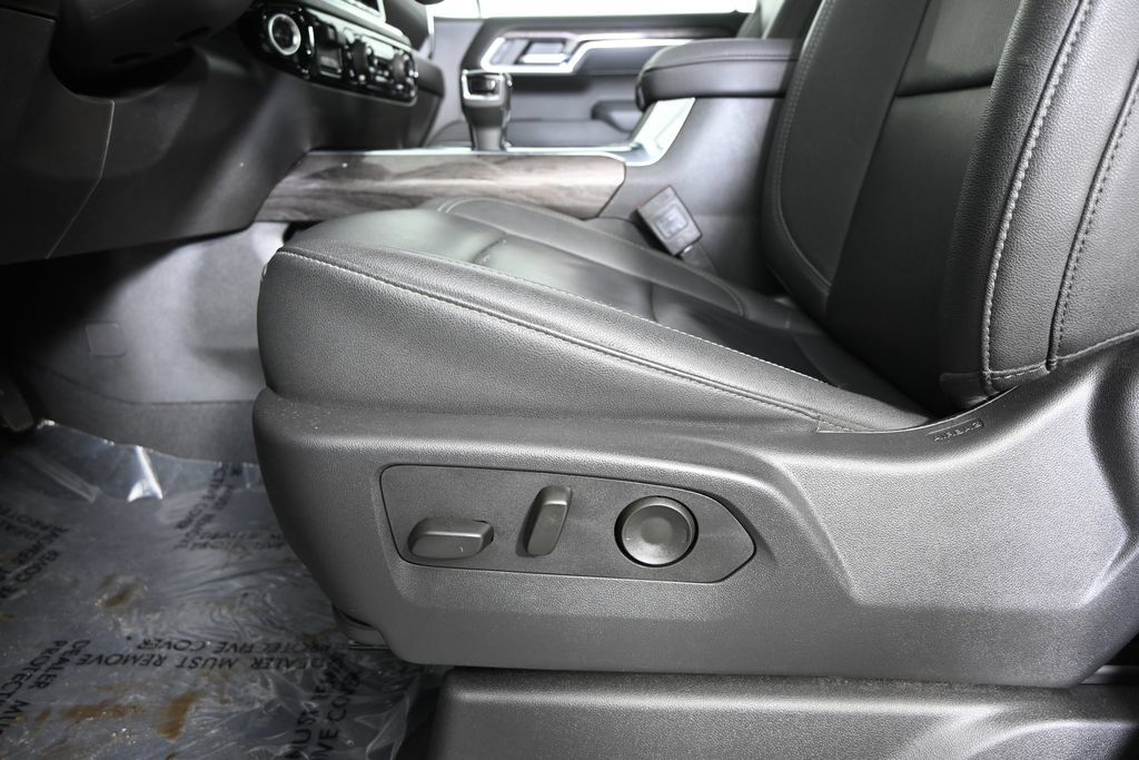 Used 2025 Chevrolet Silverado 1500 LTZ w/ LTZ Premium Package AWD/4WD image 22