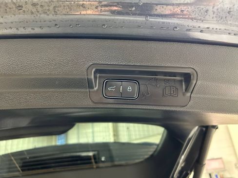 Used 2023 Ford Explorer XLT w/ Equipment Group 202A AWD/4WD image 30