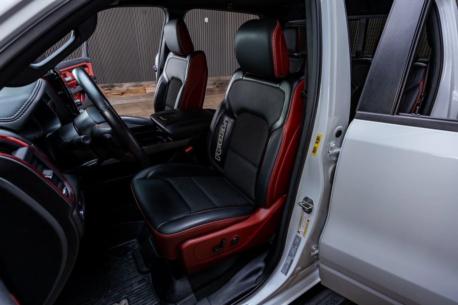 Used 2024 RAM 1500 Rebel w/ Rebel Level 1 Equipment Group AWD/4WD image 28