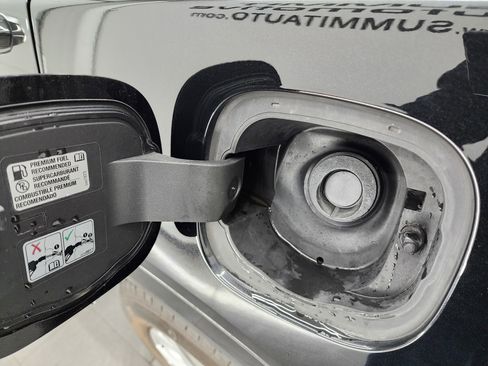 Used 2020 Cadillac XT5 Premium Luxury image 33