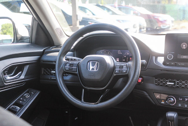 Used 2023 Honda Accord EX image 19