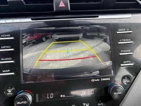 Used 2019 Toyota Camry XSE image 8