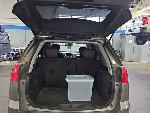 Used 2010 GMC Terrain SLT w/ Cargo Package image 6