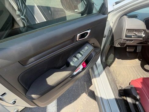 Used 2025 Honda Civic Sport image 9