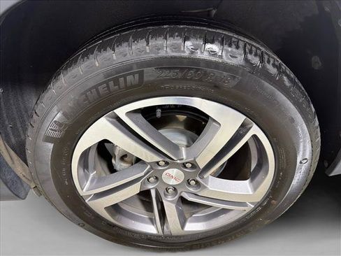 Used 2021 GMC Terrain SLT w/ Infotainment Package II FWD image 22