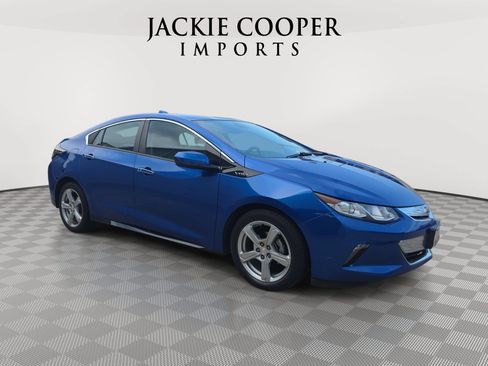 Used 2017 Chevrolet Volt LT w/ Comfort Package FWD image 3