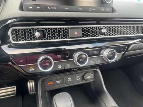 Certified 2025 Honda Civic Sport image 13