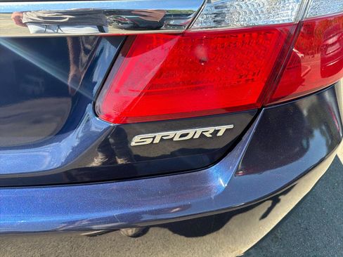 Used 2013 Honda Accord Sport image 9