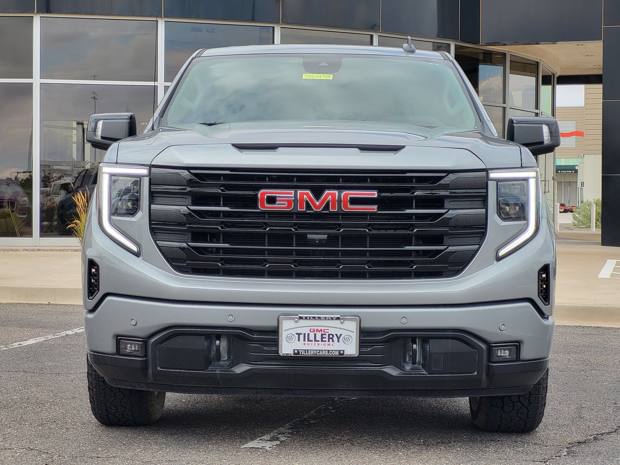 Used 2025 GMC Sierra 1500 Elevation AWD/4WD image 3
