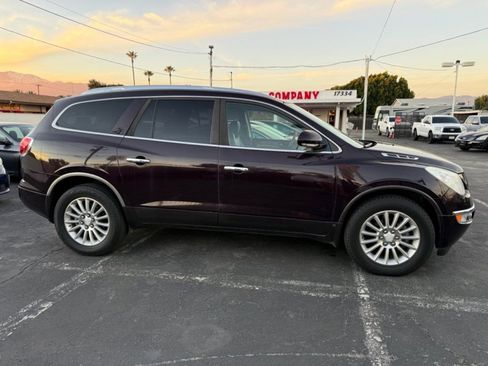Used 2009 Buick Enclave CXL w/ Driver Confidence Package image 6