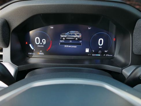 Used 2025 Ford Explorer Active w/ Active Comfort Package image 17