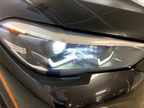 Used 2021 BMW X5 xDrive40i AWD/4WD image 27