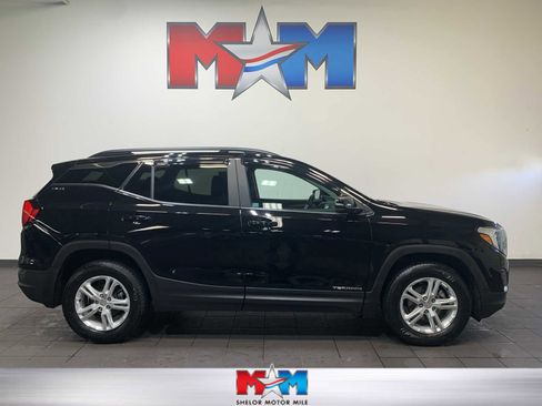 Used 2021 GMC Terrain SLE w/ Driver Convenience Package image 1