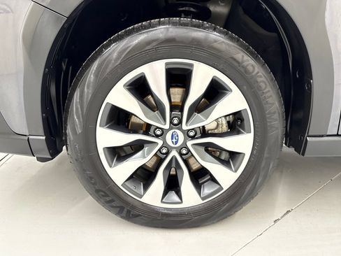 Certified 2024 Subaru Outback Limited AWD/4WD image 11