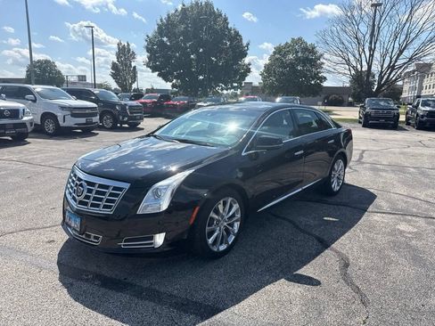 Used 2014 Cadillac XTS Luxury w/ Driver Awareness Package FWD image 5
