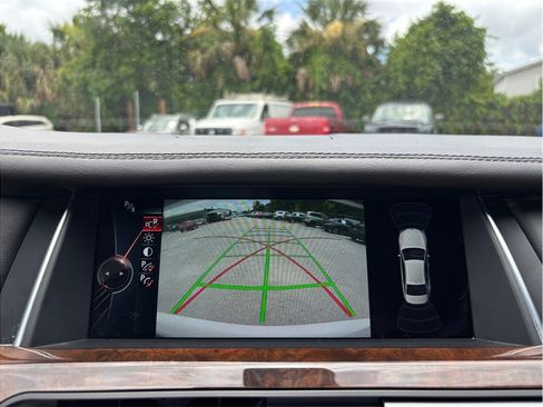 Used 2015 BMW 750Li RWD image 33
