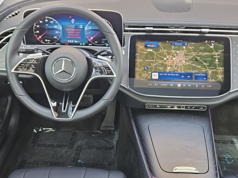 Certified 2025 Mercedes-Benz E 350 Sedan image 27