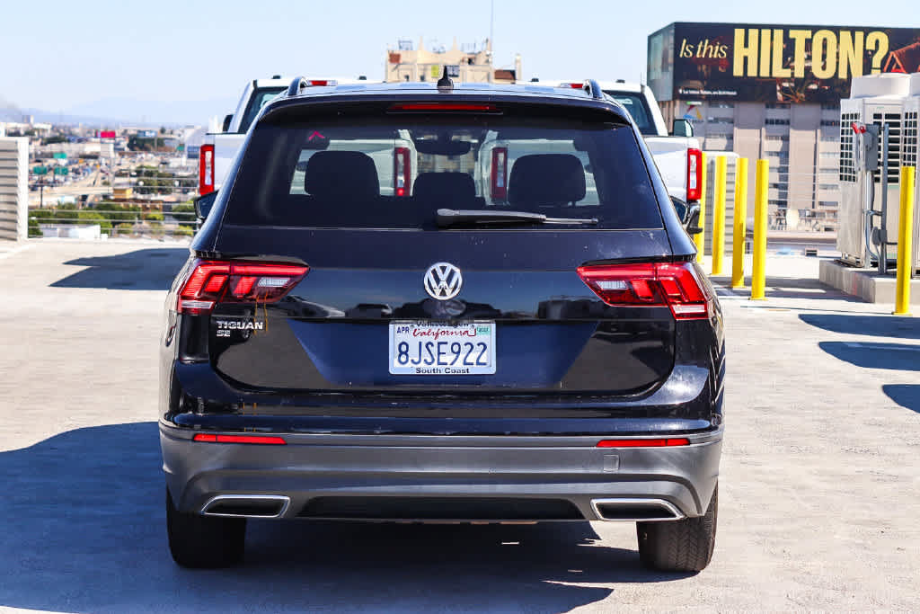 Used 2019 Volkswagen Tiguan SE w/ Panoramic Sunroof Package FWD image 5
