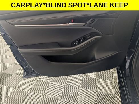 Used 2025 MAZDA MAZDA3 s FWD image 10