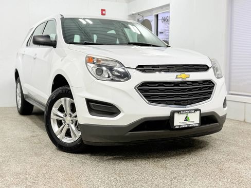 Used 2017 Chevrolet Equinox LS image 3