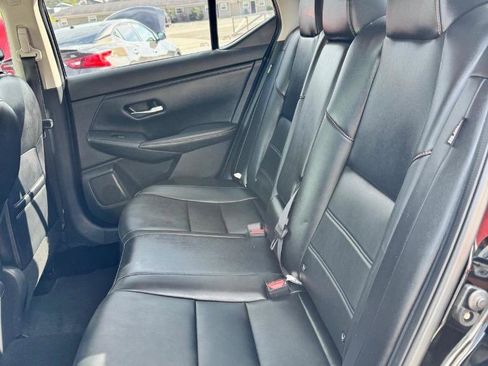 Used 2022 Nissan Sentra SR w/ SR Premium Package image 23