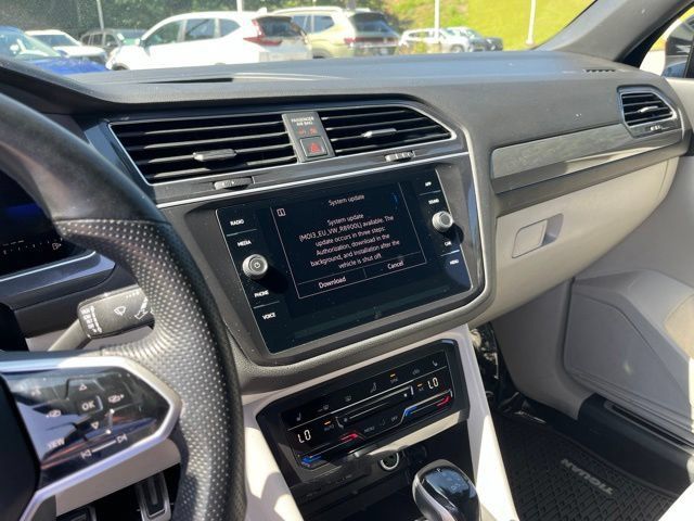 Used 2024 Volkswagen Tiguan SE R-Line FWD image 24
