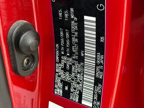 Used 2023 Toyota 4Runner SR5 image 29