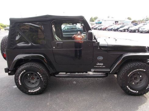 Used 2005 Jeep Wrangler X w/ Rocky Mountain Edition Group AWD/4WD image 12