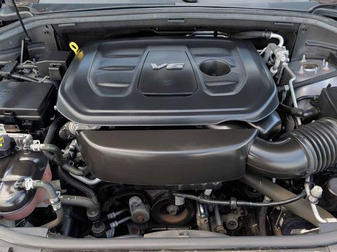 Used 2019 Dodge Durango SXT w/ 3rd Row Seating Group RWD image 16