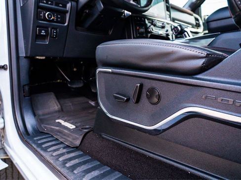 Used 2022 Ford F150 Lariat AWD/4WD image 11