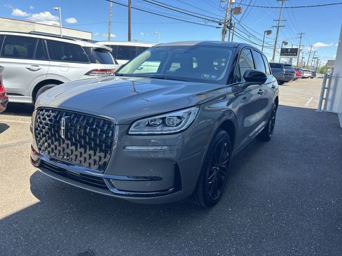 New 2025 Lincoln Corsair Reserve w/ Jet Appearance Package image 4