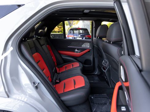 Used 2025 Mercedes-Benz GLE 63 AMG S image 52