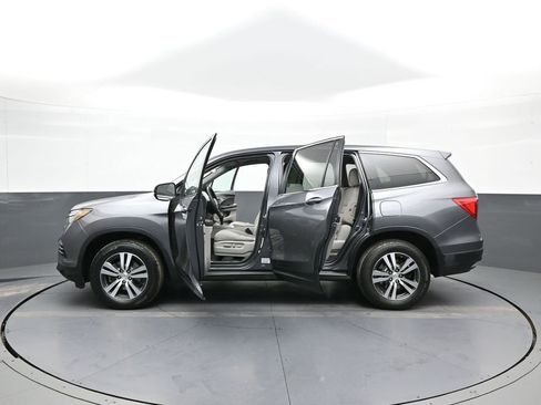 Certified 2018 Honda Pilot EX image 43