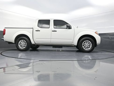 Used 2017 Nissan Frontier SV RWD image 29