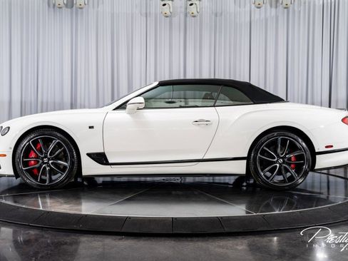 Used 2020 Bentley Continental GT First Edition image 16