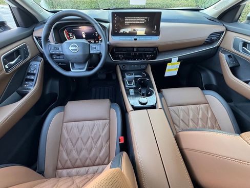 New 2026 Nissan Rogue Platinum AWD/4WD image 12